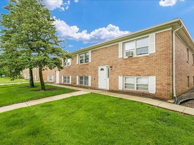 Photo - Riley Place Apartments