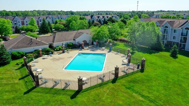 Ariel of the pond at Heatherwood Apartments, Grand Blanc, Michigan