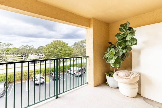 Photo - 777 Riverside Dr Unit 1537
