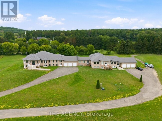 Photo - 14415 Jane St