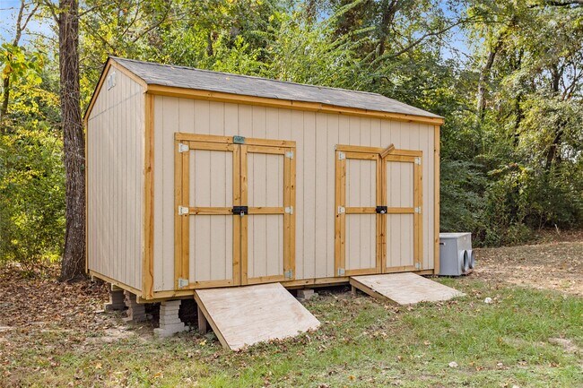 Photo - 16747 Timberglen St