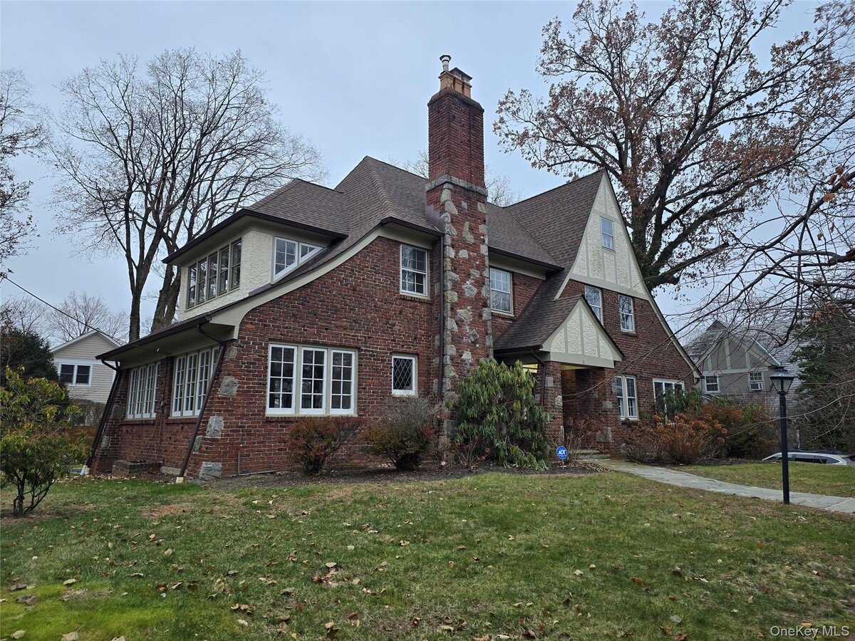 Photo - 16 Bon Air Ave