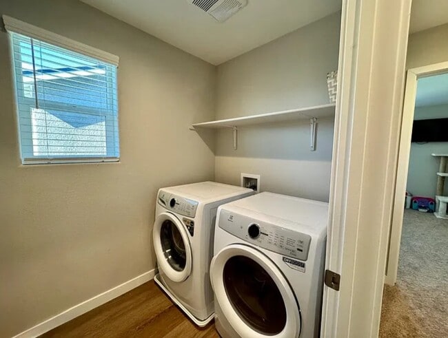 Photo - 609 Josephine Ave