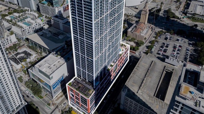 601 NE 1st Ave Unit 5001