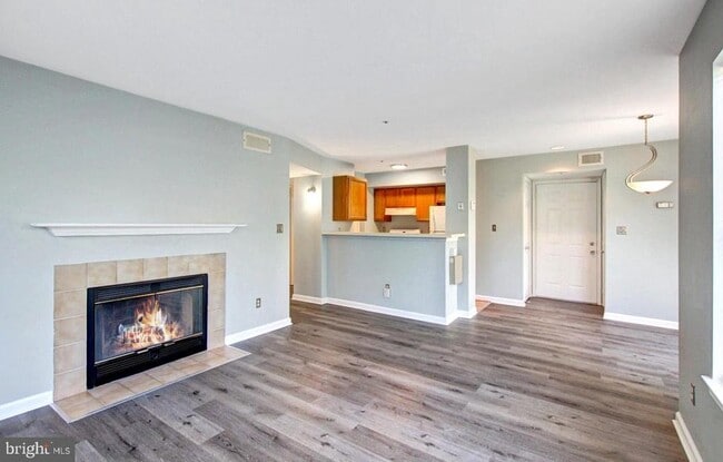 Building Photo - 14002 Lord Marlborough Pl Unit 18-2 Rental