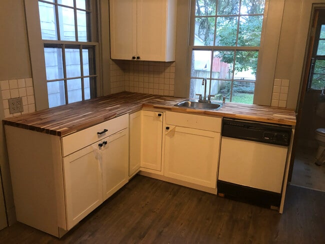 Photo - 229 S Market St