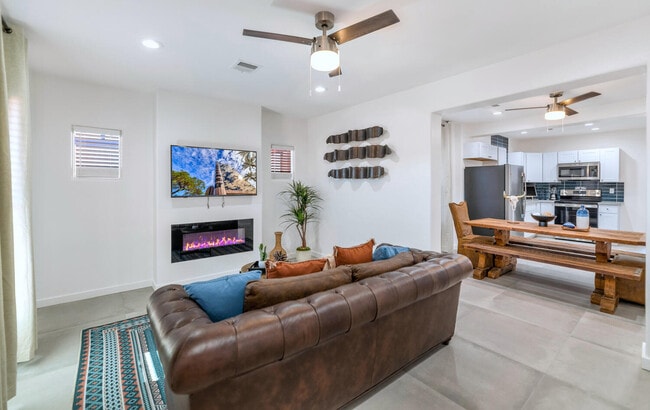 Photo - 2610 N 24th St Unit Casita 1