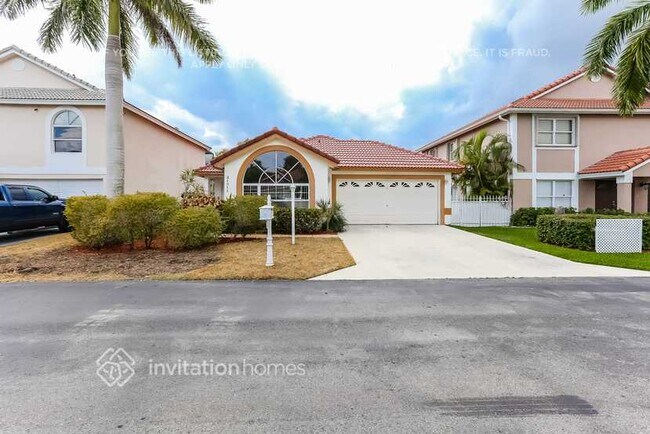 Building Photo - 21311 Sawmill Ct