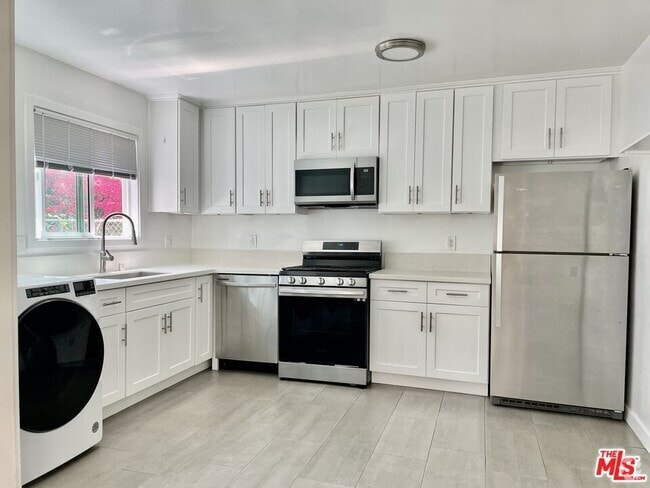 Building Photo - 629 Hardin Dr Unit 1 Rental