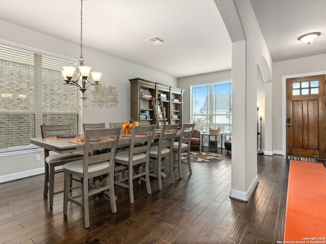 Photo - 1714 Kosmas Dr