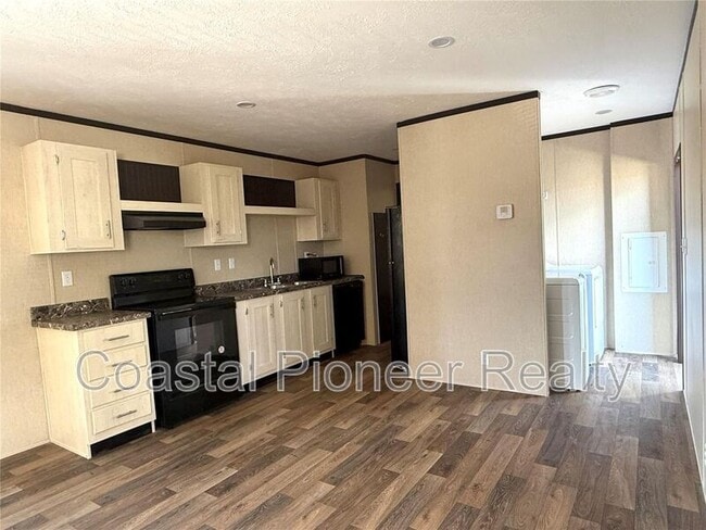 Photo - 806 N Swindell Ave