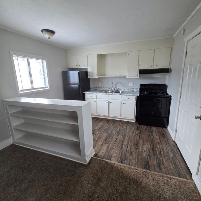 Photo - Windwood Apartments