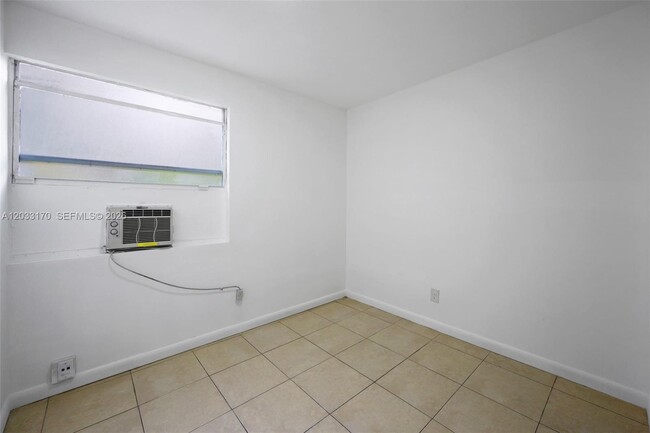 Photo - 348 NE 58th St Unit 1
