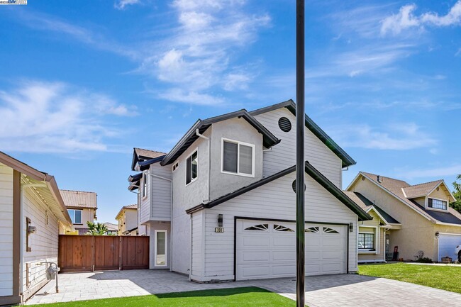 Photo - 390 Grovewood Loop N