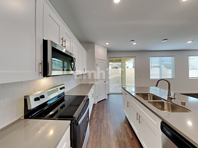 Photo - 8938 Tiger Tooth Ave