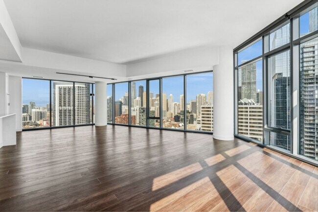 Photo - 350 N Canal St