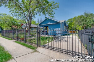 Photo - 1505 W Craig Pl