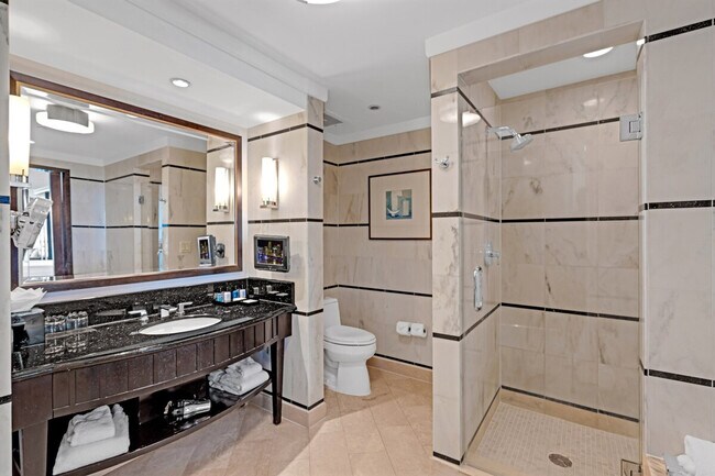 Photo - 4360 Collins Ave Unit SI ID1540557P