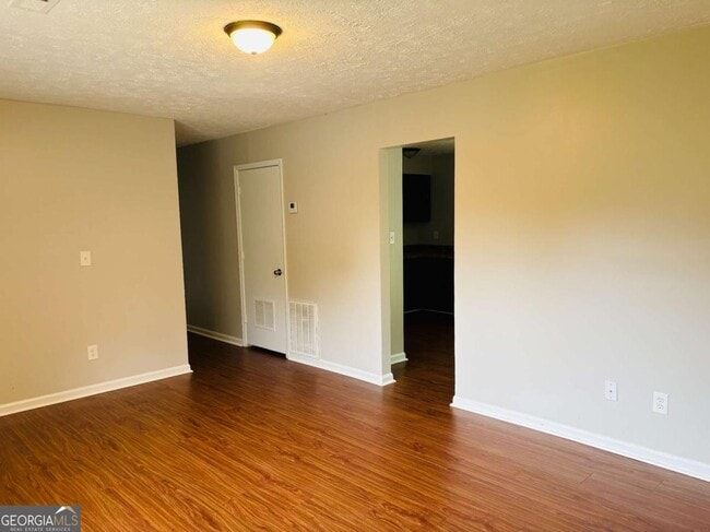 Photo - 42 Westgate Park Ln