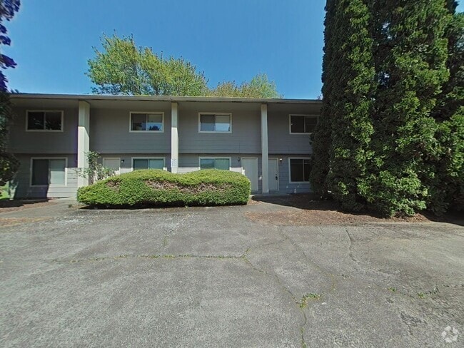 Building Photo - 2 Bedroom 4-Plex ~ South Corvallis ~ Small... Unit 1777 SE Lilly Rental