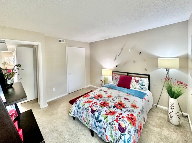 Large secondary bedrooms