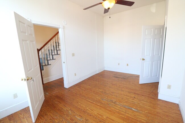 Photo - 52 W McMillan St