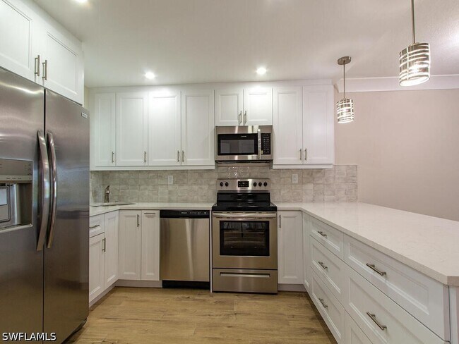 Photo - 29 High Point Cir E Unidad 307