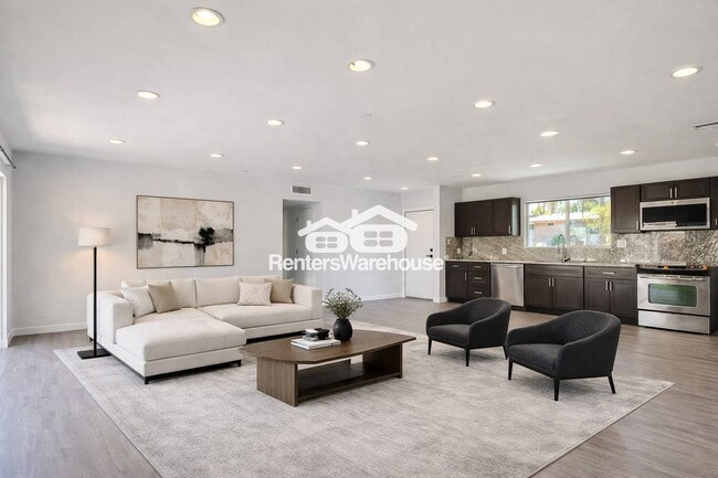 Photo - 1930 E Missouri Ave