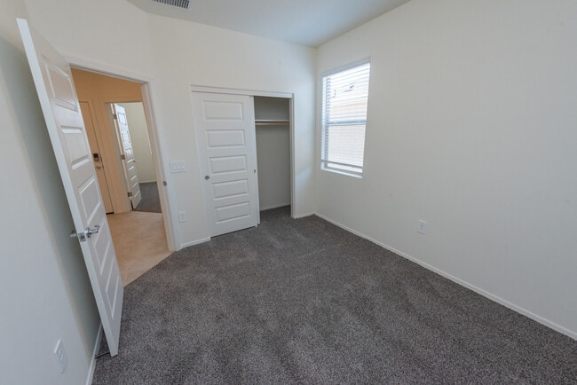 Photo - 10321 N Arroyo Lupine Way
