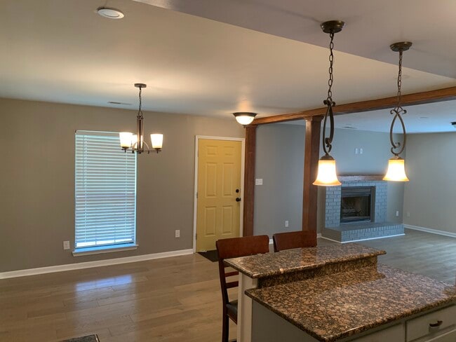 Photo - 3381 Leschallas Dr