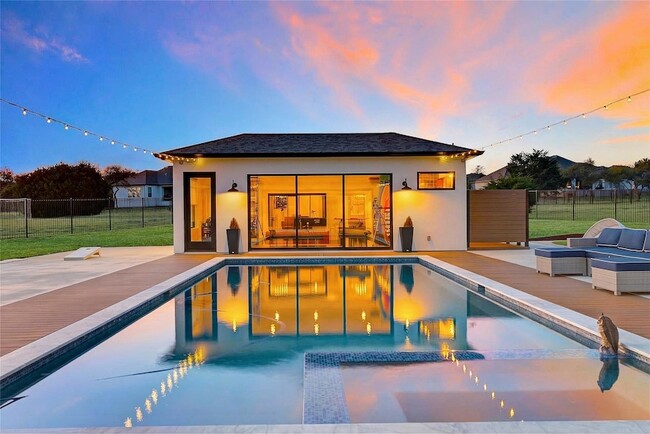 Photo - 404 Prairie Clover Dr