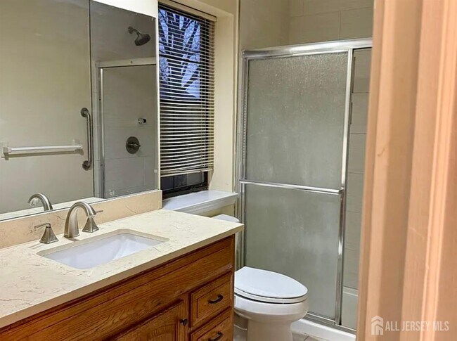 Photo - 2202 Woodbridge Commons Way