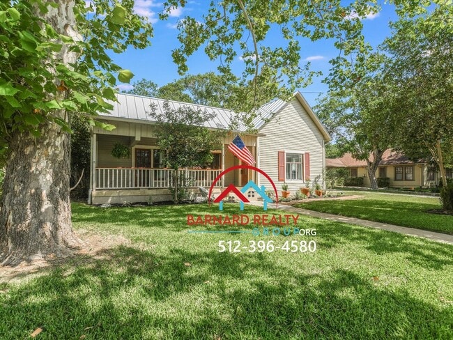 Photo - Available Now: 2 Bed/2 Bath in Historic Di... Unit Main House