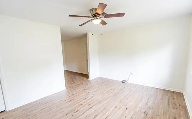 Gorgeous, Remodeled, & Could Be Yours! HUD... - Gorgeous, Remodeled, & Could Be Yours! HUD... Casa