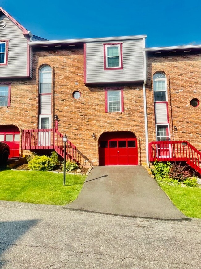 Photo - 3-Bedroom 2.5 bath Townhome in Imperial – ...