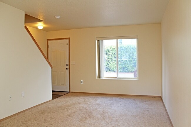 Photo - 3548 SE 119th Ave Unit D