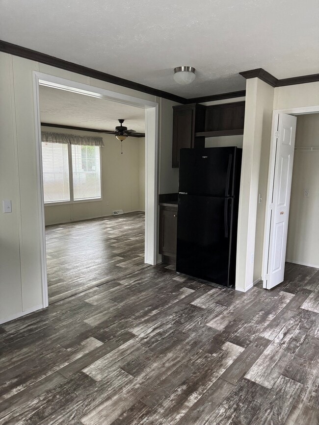 6 Saratoga Dr