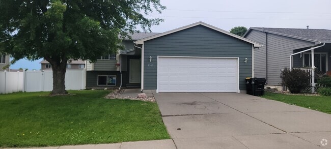 Building Photo - 8105 W Stoney Creek St Rental