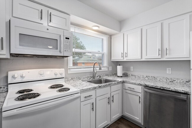 Photo - 928 W Browning St Unit SI ID1296526P