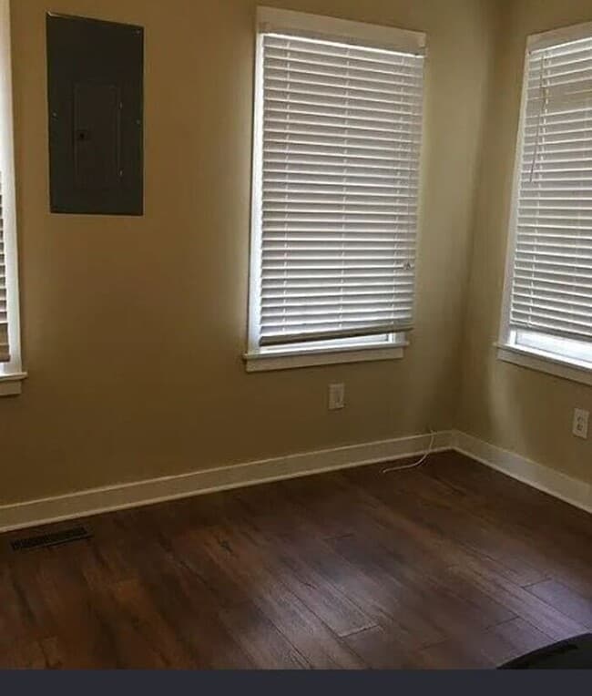 Photo - 365 Spindlewood Wy