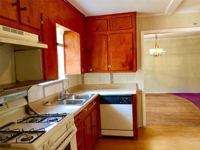 Photo - 8616 Greenmound Ave