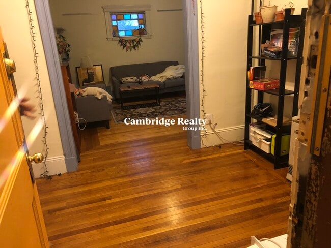 Photo - 218 Harvard St Unidad 2B