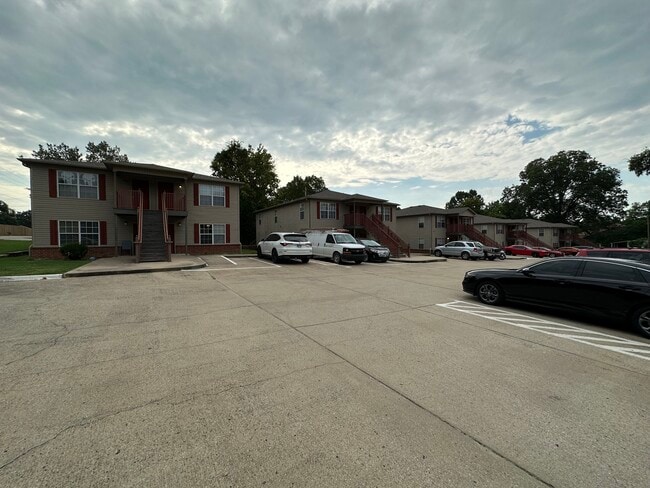 Photo - 1306-1322 N. 47th Street