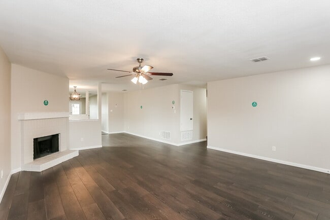 Photo - 6019 Guilia Dr