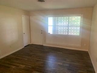 Photo - 1450 E Morlee Dr