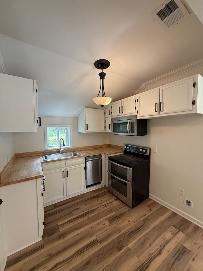Photo - 1 Bed 1 Bath