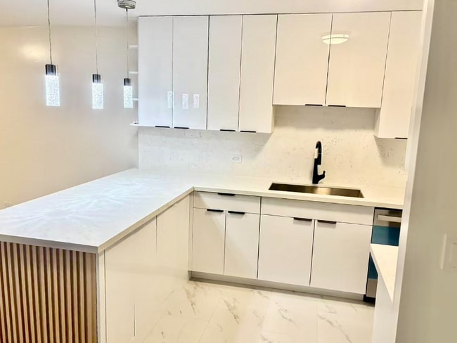 Photo - 780 Amana St