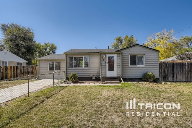 Photo - 185 N Harlan St