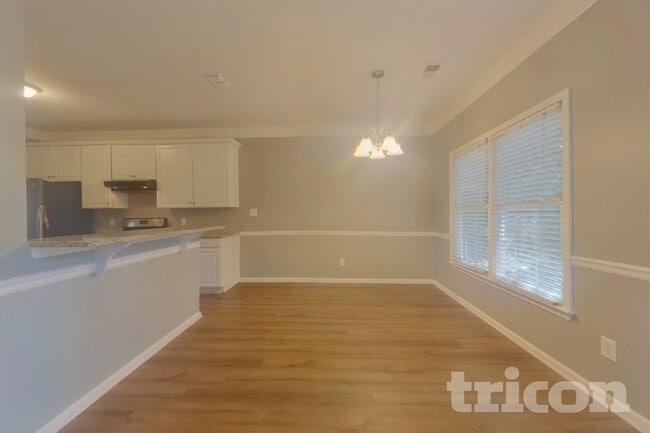 Photo - 2200 Sugarbirch Dr