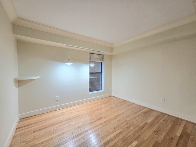 Photo - 1620 Corcoran St NW